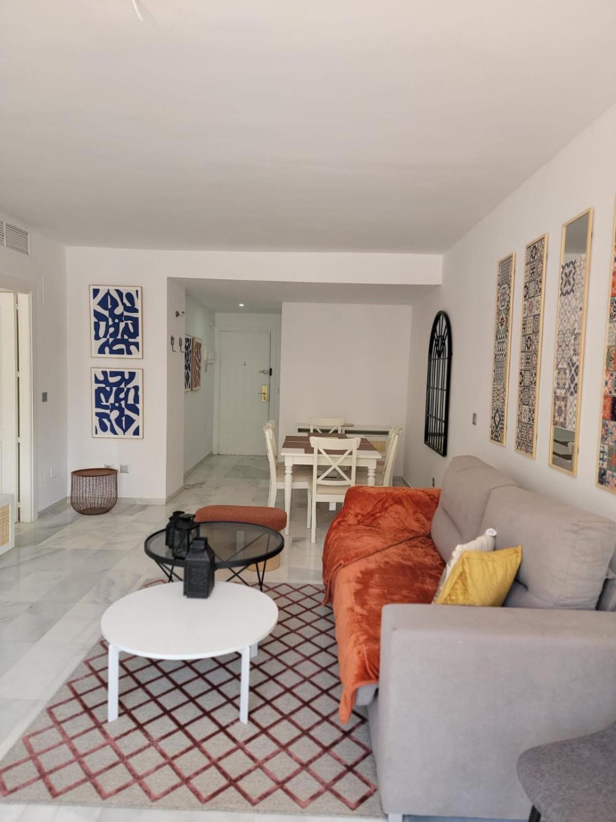 Apartamento Jardines Del Puerto Marbella Exterior foto