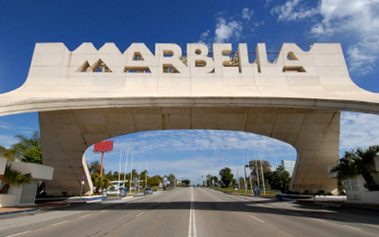 Apartamento Jardines Del Puerto Marbella Exterior foto