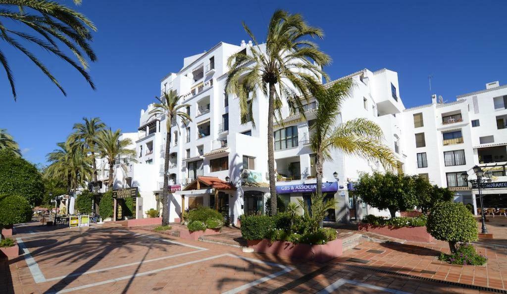 Apartamento Jardines Del Puerto Marbella Exterior foto